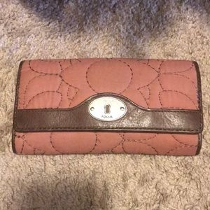 Fossil wallet